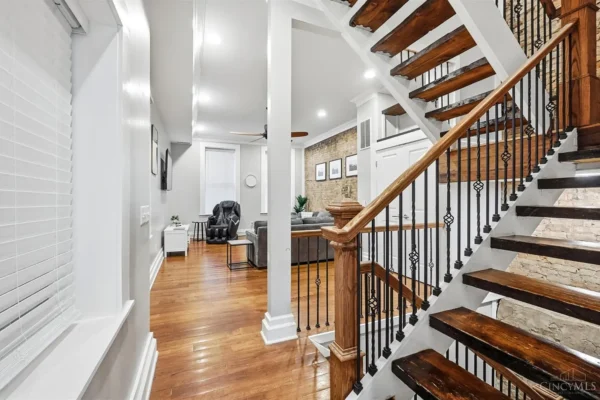 ca2c7c975773df0b568e0d91b959e4a8-uncropped_scaled_within_1536_1152